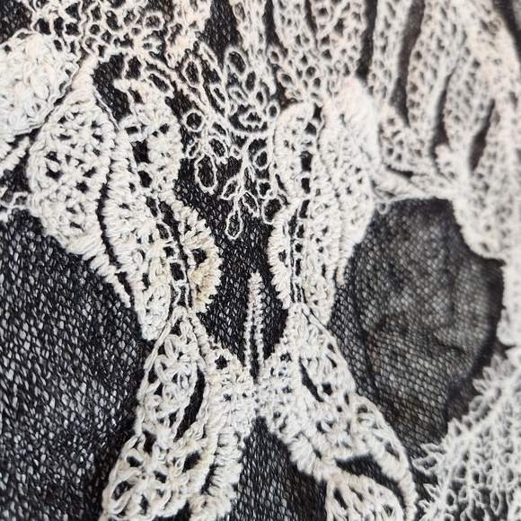 CHARLOTTE RUSSE Lace Skull Fine Knit Grey Heather Sweater Stretch Tunic Top (M) - Picture 8 of 9